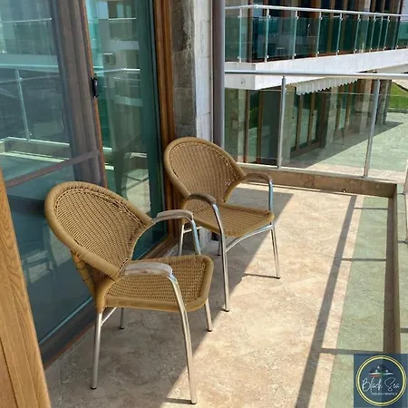 3 Bed Suite, Panoramic Sea Views * 소조폴