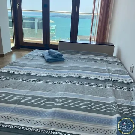 3 Bed Suite, Panoramic Sea Views * Sosopol